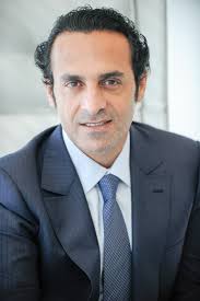 Client satisfait partageant son expérience positive avec Maroc SEO Experts et l’augmentation du trafic de son site web